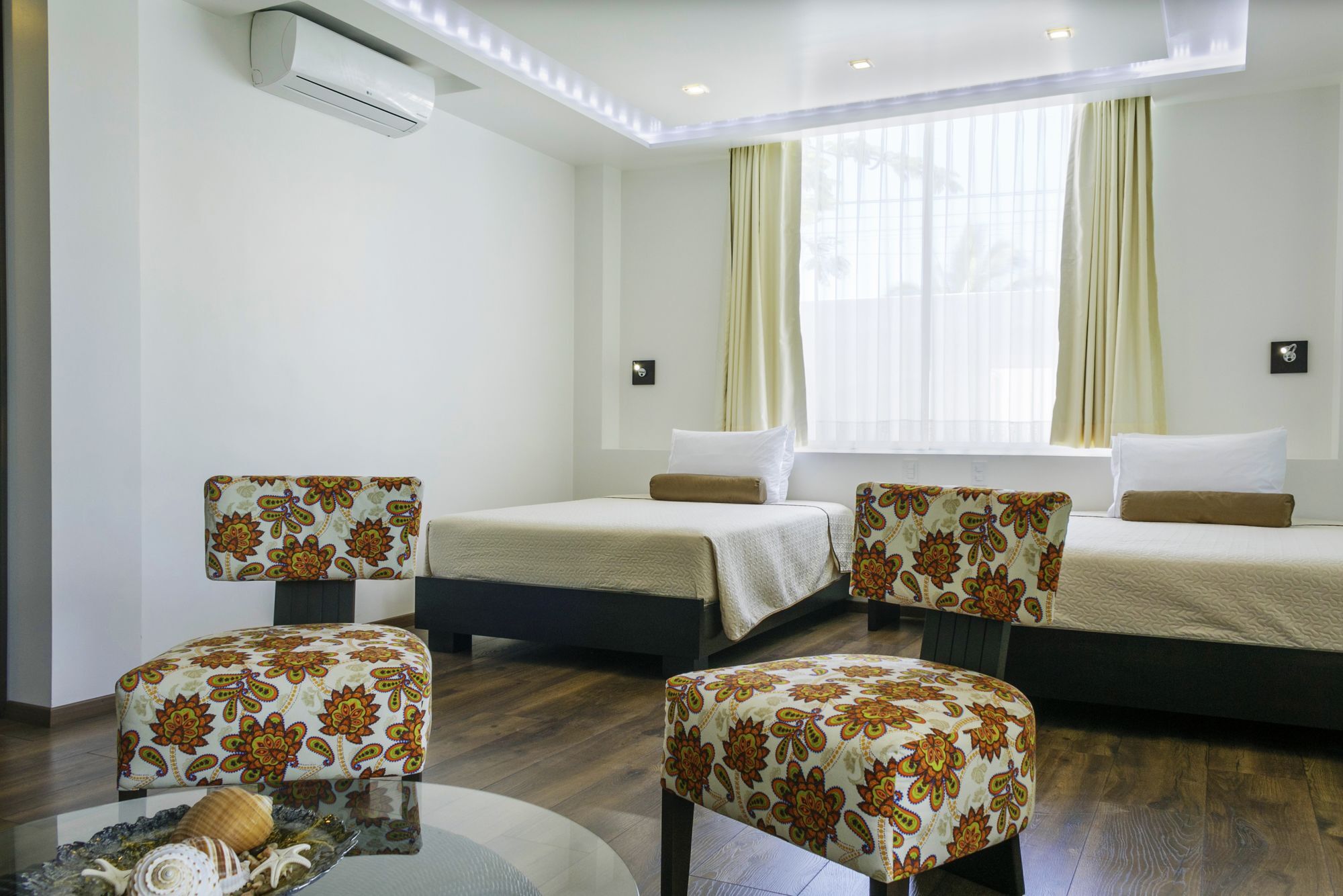 Ikala Galapagos Hotel Puerto Ayora  Zewnętrze zdjęcie